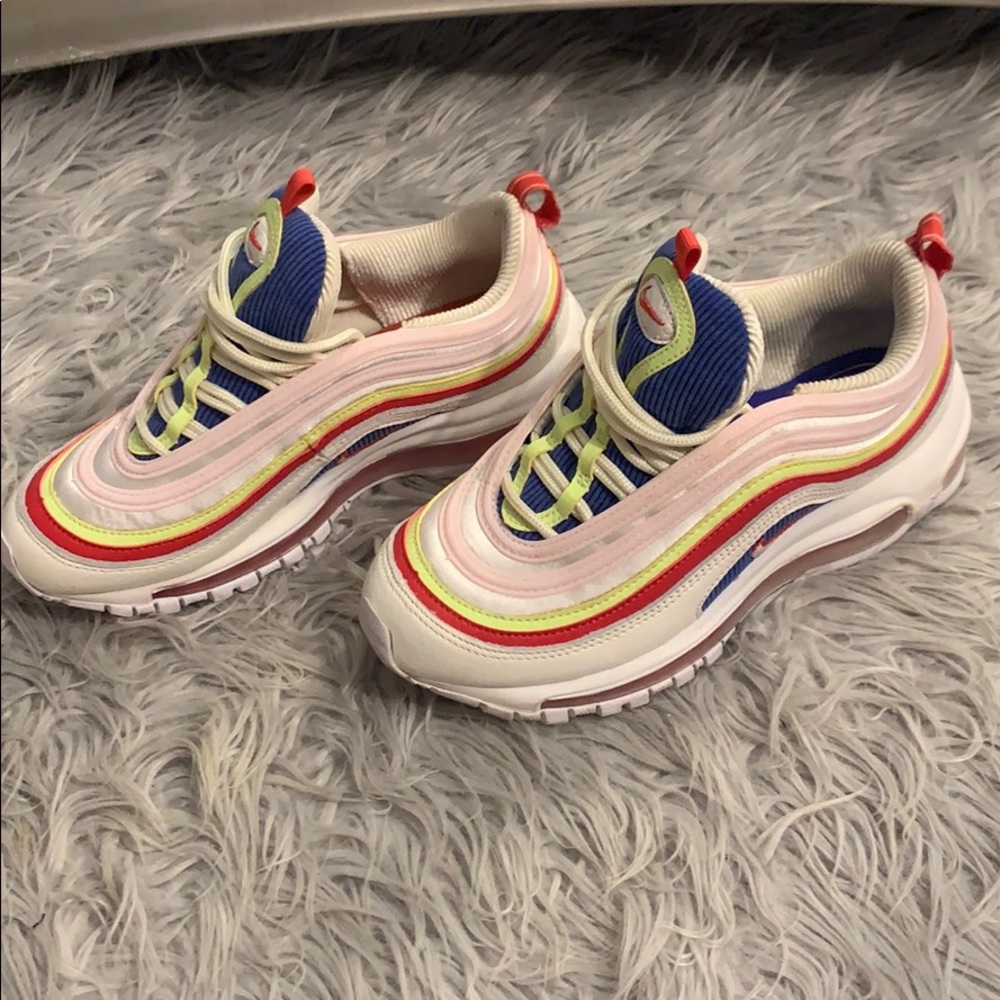 Nike